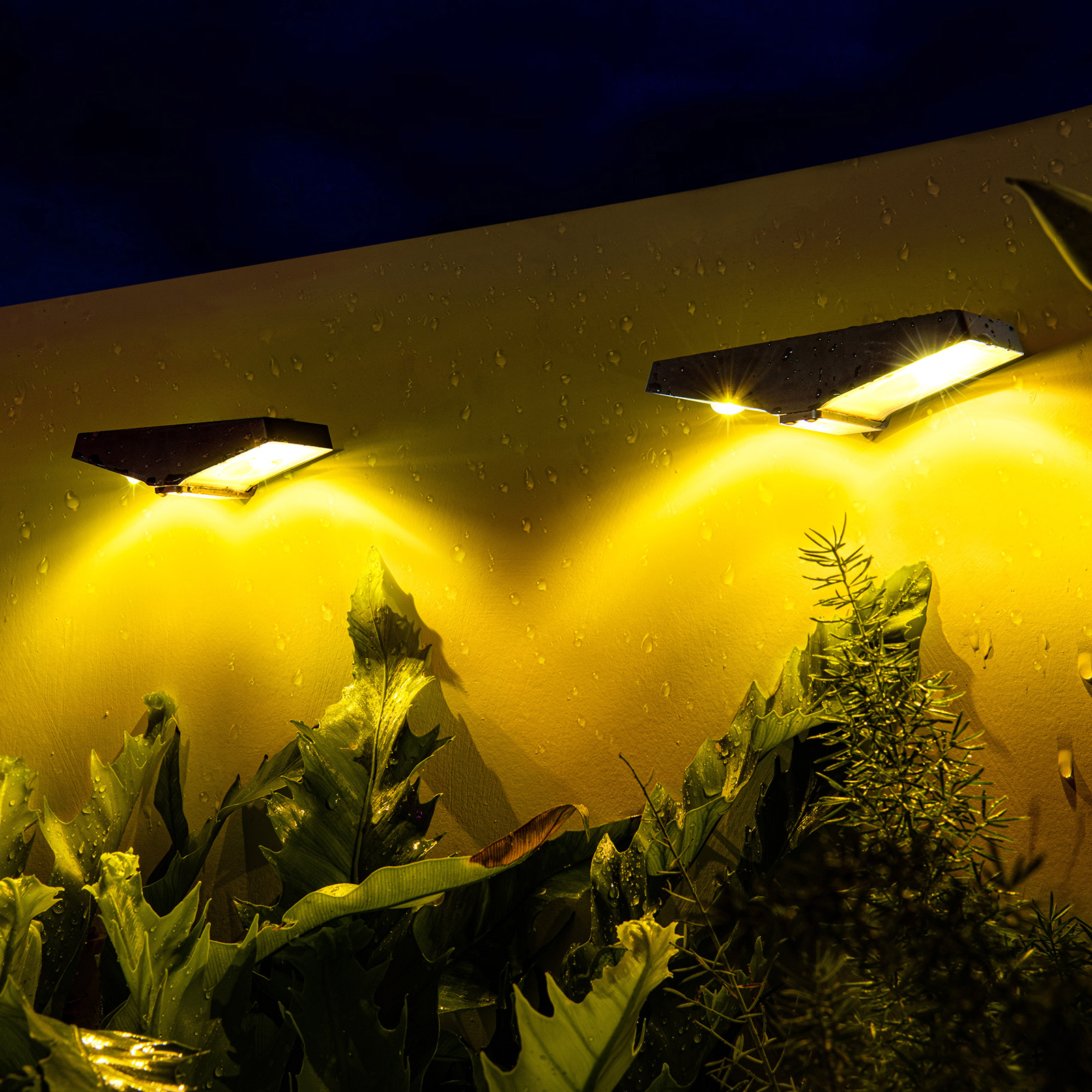 2 pcs/lot solar garden light Villa outdoor garden atmosphere light exterior wall decoration Intelligent induction LED light 2V 200MA warm light